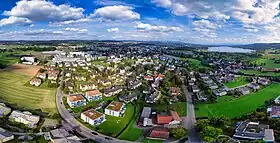 Panorama von Schwerzenbach, im Hintergrund der Greifensee