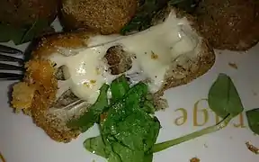 Käsefüllung eines Sciatt