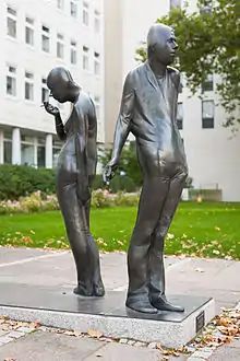 Die Begegnung (1985), Hildesheimer Straße 18Hannover