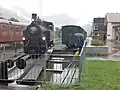 Die Dampflokomotive setzt auf der Segmentdrehscheibe um, 2017