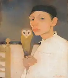 Gemälde Selbstporträt mit Eule, 1911 (Ein Mann mit schwarzer Kappe und weißem Hemd hält eine Eule auf der Hand, beide schauen zum Betrachter)