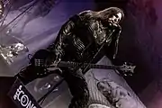 Sänger und Bassist Spiros Antoniou