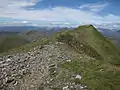 Auf dem Gipfelgrat des Sgùrr Choinnich, Blick nach Nordwesten zum höchsten Punkt