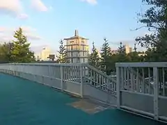 Shinanomachi-Fußgängerbrücke, Shinjuku