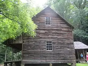 Seitenansicht von Tipton Place