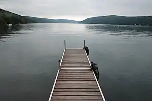 Pier am Skaneateles Lake