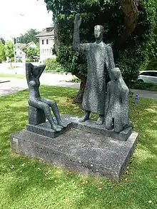 Skulptur Genesung 1965 von Ernesto Hebeisen (1919–2007) Bildhauer, Grafiker. Spital Uster
