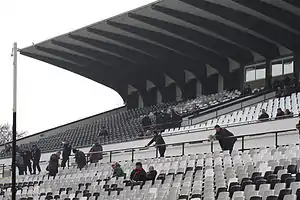 Haupttribüne des Ovcha-Kupel-Stadions (2011)