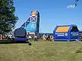 Aufgeblasene Rutsche und Hüpfburg beim Solitüdefest 2014