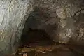 Kalktuffwasserfall in der Höhle
