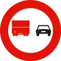 R-306Überholen für Lastkraftwagen verboten