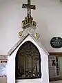 Kleines Beinhaus als Memento mori
