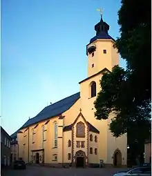 Evangelische Stadtkirche St. Georgen (1726–1728) in der Oberstadt