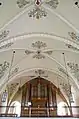Blick zur Orgel