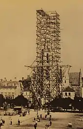 Bau des neogotischen Turmes, (Stadtarchiv Saarlouis)