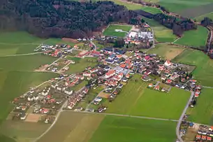 Luftbild von St. Pantaleon