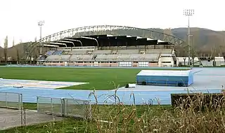 Die Tribuna Velino des Stadio Raul Guidobaldi (Februar 2016)
