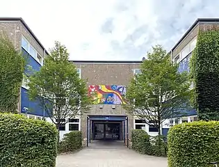 Südeingang zum Doppel-H (Serienbau vom Typ-68)