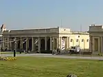 Die ehemaligen Stallungen am Schlossplatz