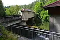 Staustufe mit Wasserkraftwerk