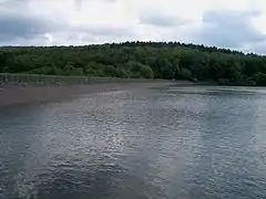 Blick auf den Staudamm in nordöstlicher Richtung