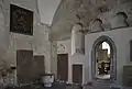 Westliche Eingangshalle aus der Zeit um 1150 mit Bauteilen der Romanik