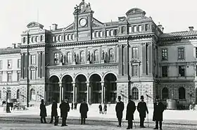 Bahnhofsgebäude