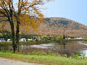 Stoneham am Rivière Jacques-Cartier