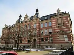 Schulgebäude