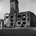 Das Neue Rathaus nach den Zerstörungen im Zweiten Weltkrieg