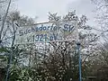 Schild zum Parkplatz am Sportheim (2012)