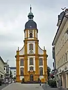 Ev. Kreuzkirche (Suhl): Barocke Ein­turm­fassade