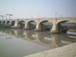 Sukkur Barrage und Sukkur Barrage Bridge