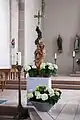 Skulptur und Reliquienkreuz