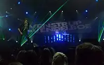 Svenstrup & Vendelboe zusammen mit dem Sänger Christopher während ihres Auftrittes bei den Danish DeeJay Awards 2013