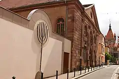 Im Jahr 2007, mit neuer Mauer