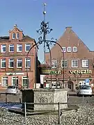 Der Brunnen von 1613 ist einer der wenigen Kunstbrunnen im Land.