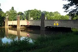Klingerbrücke mit der Käthe-Kollwitz-Straße