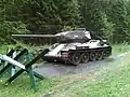 Originaler T-34 am Straßenrand, kurz vorm Grenzübergang zu Slowenien (Teil des Bunkermuseums)