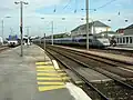 Bahnhof Dole mit TGV Belfort–Dijon–Paris (rechts) und Triebzug nach Besançon, 2008
