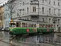 Triebwagen 267 als Adventbim in der Steyrergasse.