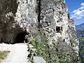 Tunnelausgang Frontseite mit kavernierter Stellung