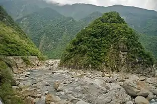 Flussbett