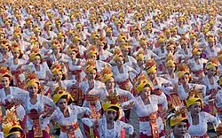 Tari Tenun (Webtanz)