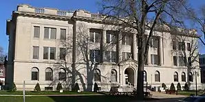 Tazewell County Courthouse, seit 1985 im NRHP gelistet