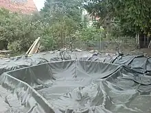 Teichfolie verlegt