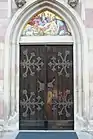 Westportal der Kirche