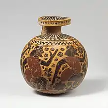Zwei Aryballoi mit Reigentänzen von Dickbauchtänzern des Malers der New Yorker Komasten: links Namenvase im Metropolitan Museum of Art, Inventarnummer 06.1021.17; um 620/590 v. Chr.; rechts im Museo Arqueológico Nacional de España, Inventarnummer 1999/99/33; um 620/600 v. Chr.