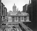 Grand Central Terminal (vorn) und Helmsley Building 1944