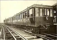Drei-Wagen-Zug der Liverpool Overhead Railway(Indienststellung: ca. 1896)
